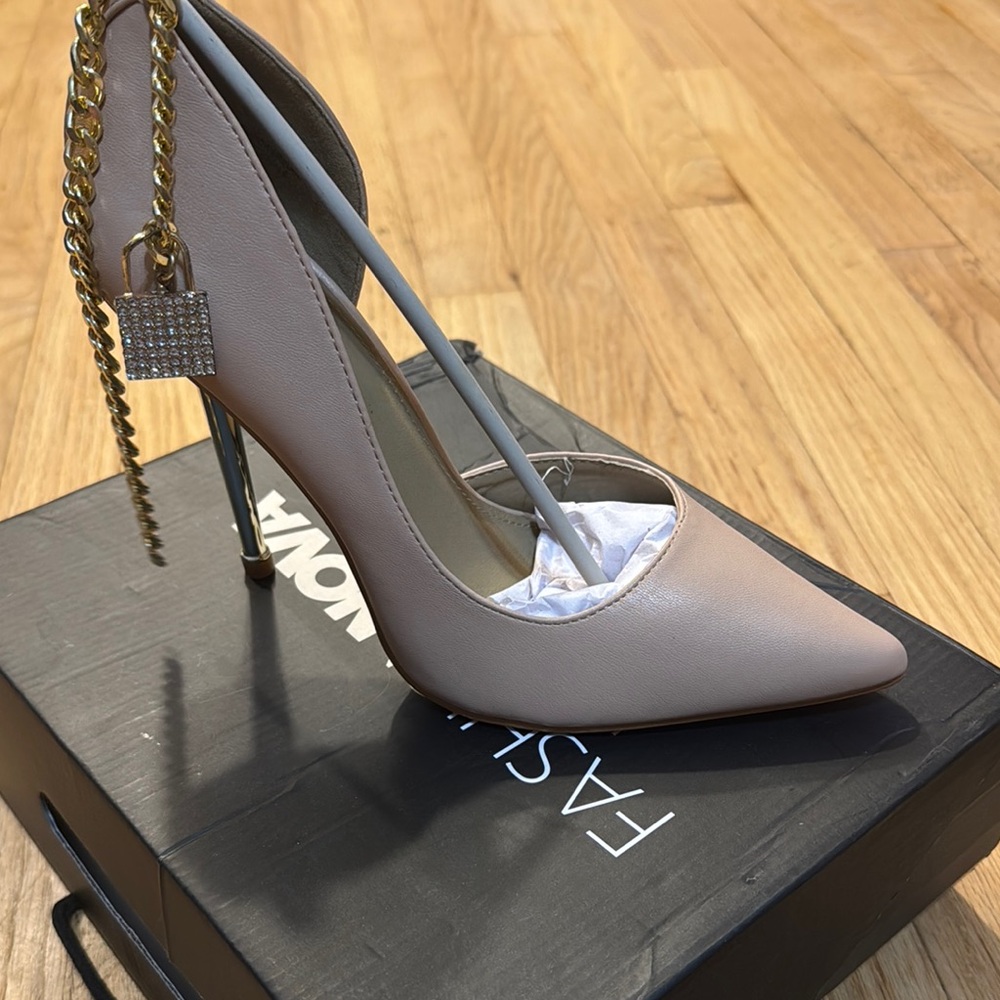 Fashion Nova Cream Heels Elegant Style
